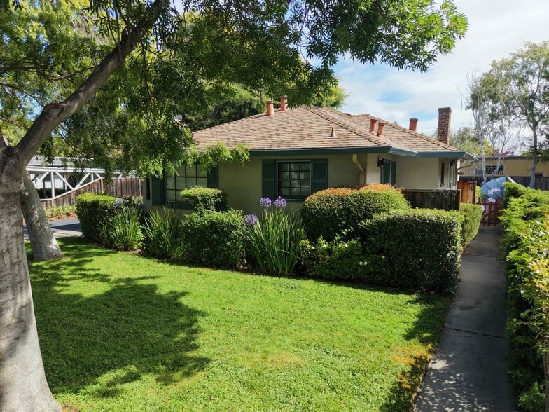 2729 Byron St, Palo Alto, CA for sale - Building Photo - Image 3 of 12