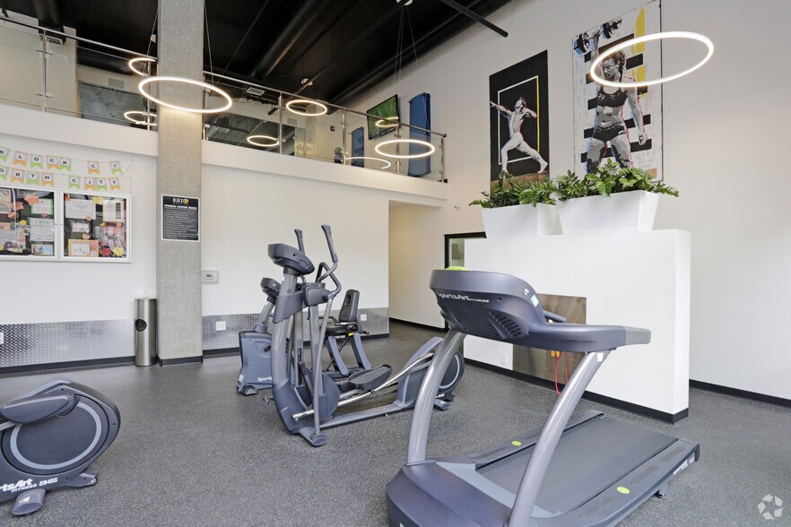 250 North City Dr, San Marcos, CA for lease - Interior Photo - Image 2 of 28