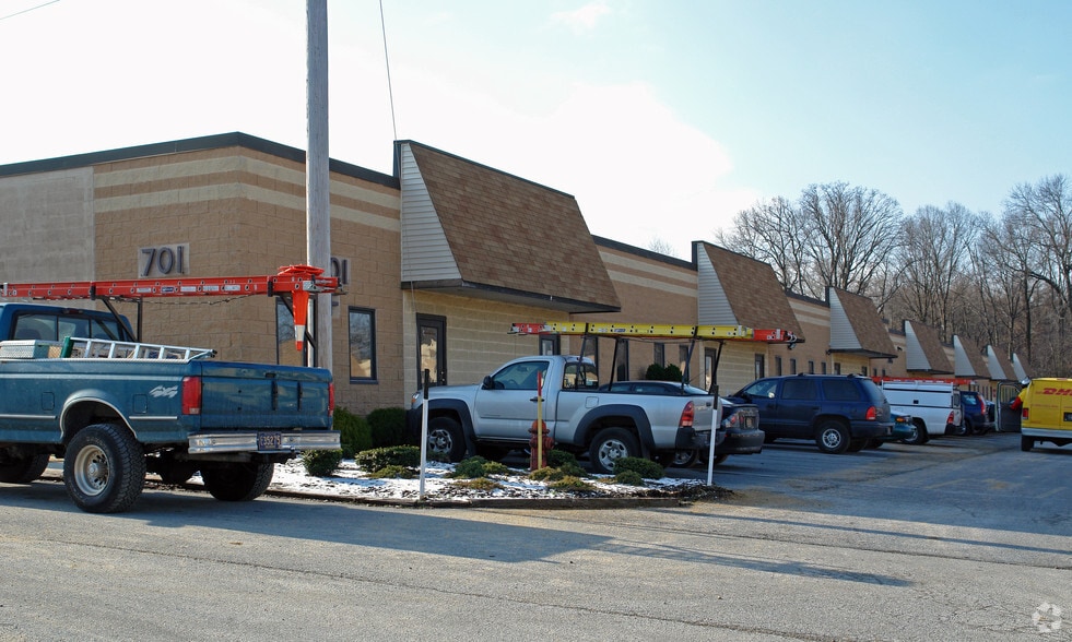701 Cornell Dr, Wilmington, DE for lease - Primary Photo - Image 1 of 2