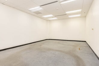 2155 Kalakaua Ave, Honolulu, HI for lease Interior Photo- Image 1 of 1