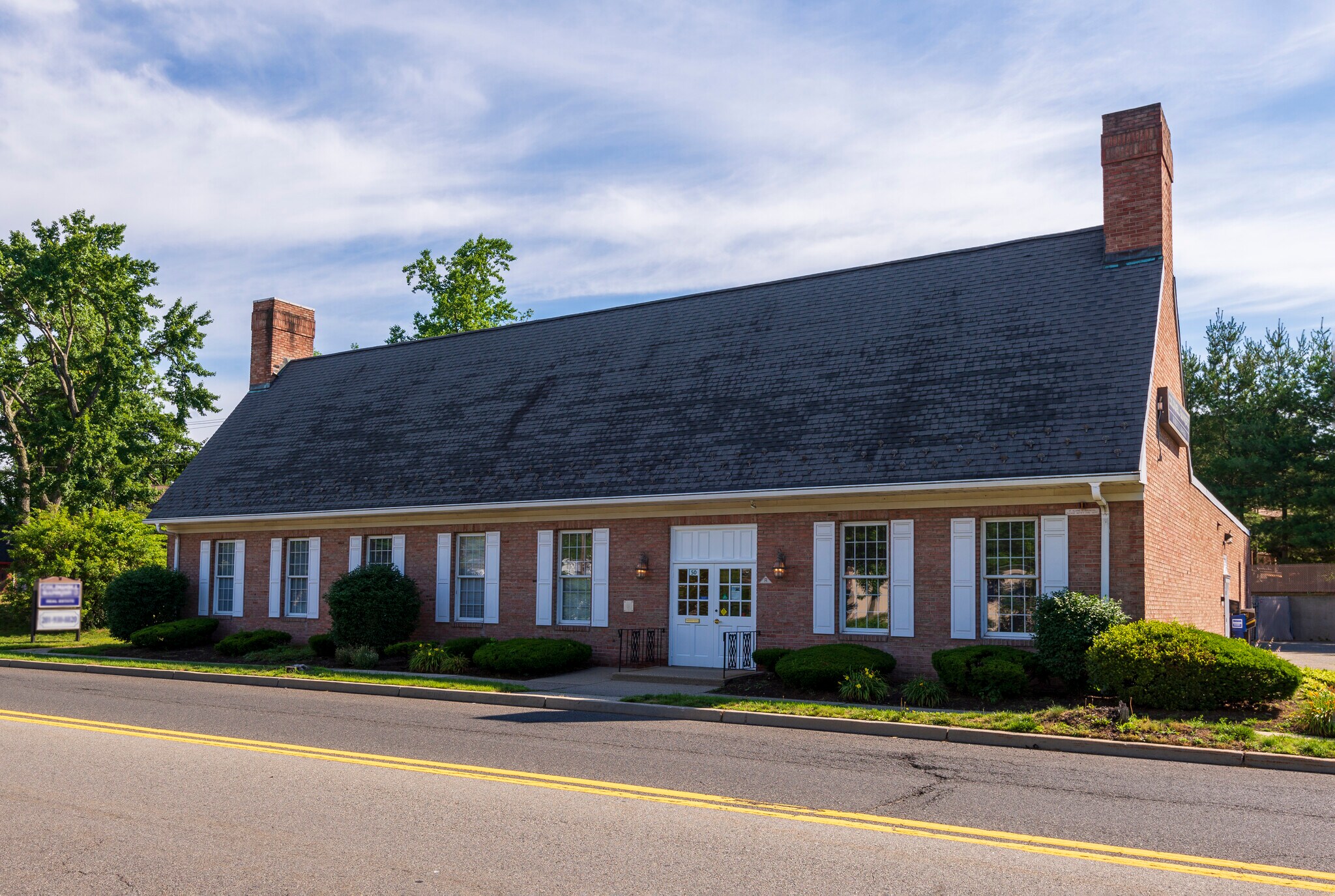 50 Broadway, Hillsdale, NJ à vendre Photo du bâtiment- Image 1 de 11