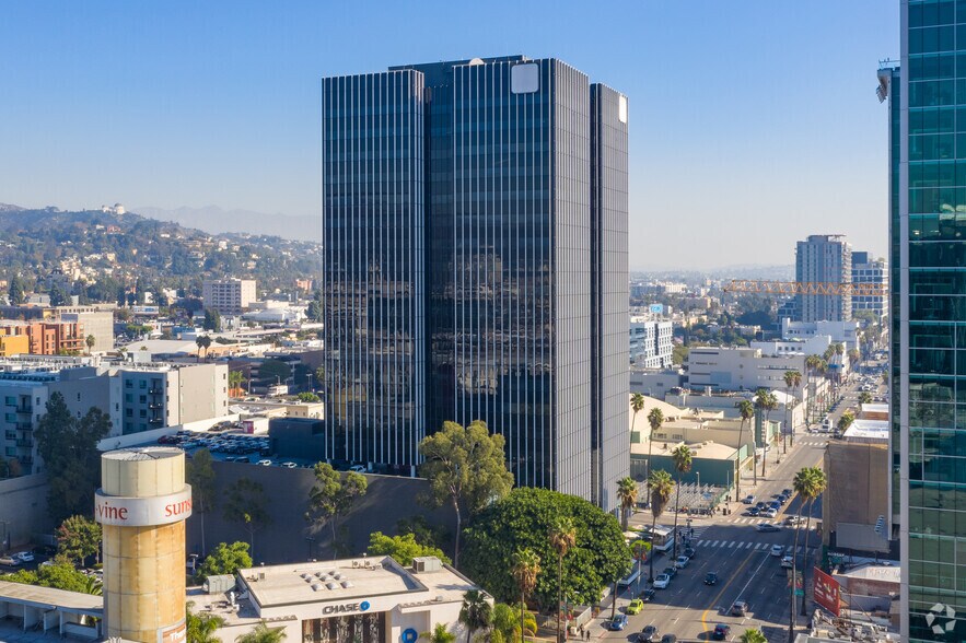 6255 W Sunset Blvd, Los Angeles, CA à louer - Photo du bâtiment - Image 3 de 6