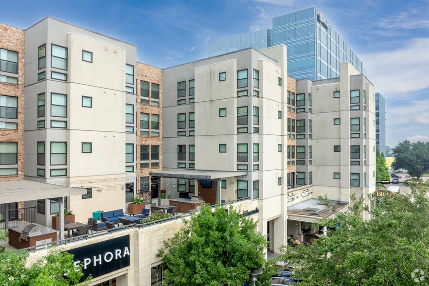 12808 Queensbury Ln, Houston, TX for lease - Building Photo - Image 2 of 51