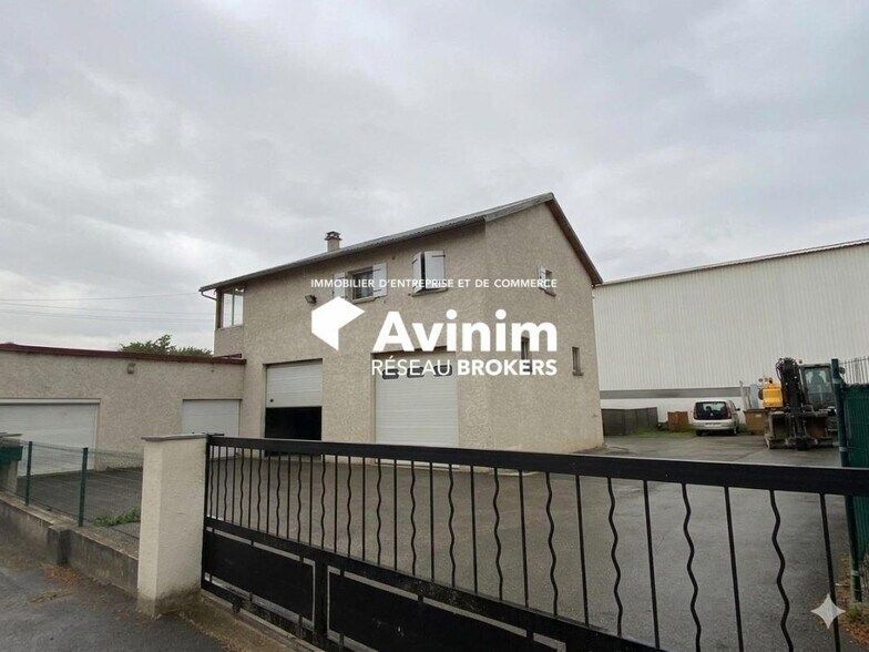 Flex in Échirolles for lease - Building Photo - Image 2 of 10