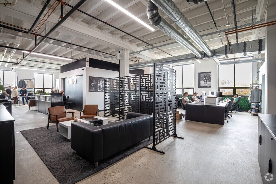 2327 Wycliff St, Saint Paul, MN à louer - Photo intérieure - Image 2 de 25