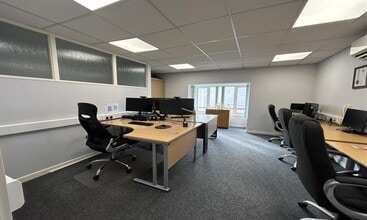 16 Watson Pl, Plymouth for lease Interior Photo- Image 2 of 7