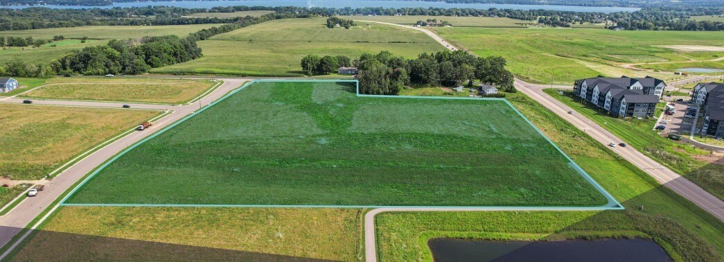 1661 Oak Opening Dr, Stoughton, WI for sale Building Photo- Image 1 of 6