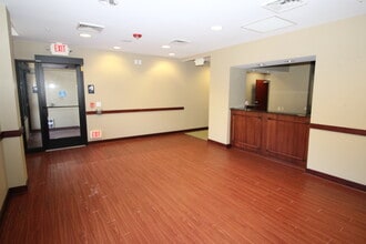 735 Fitzwatertown Rd, Willow Grove, PA for lease Interior Photo- Image 2 of 14