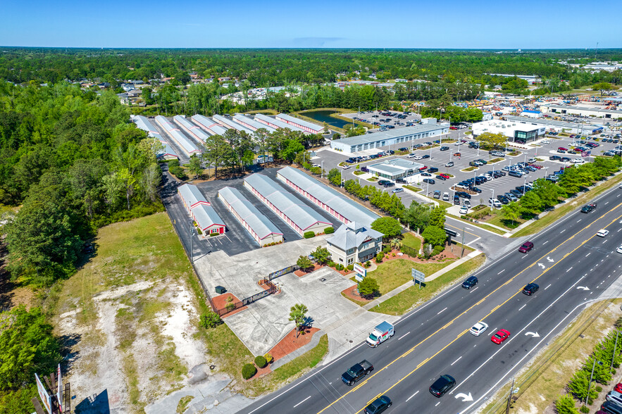 5811 Market St, Wilmington, NC à vendre - Photo du bâtiment - Image 1 de 1