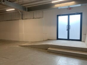 375 Fairfield Ave, Stamford, CT for lease Interior Photo- Image 1 of 5