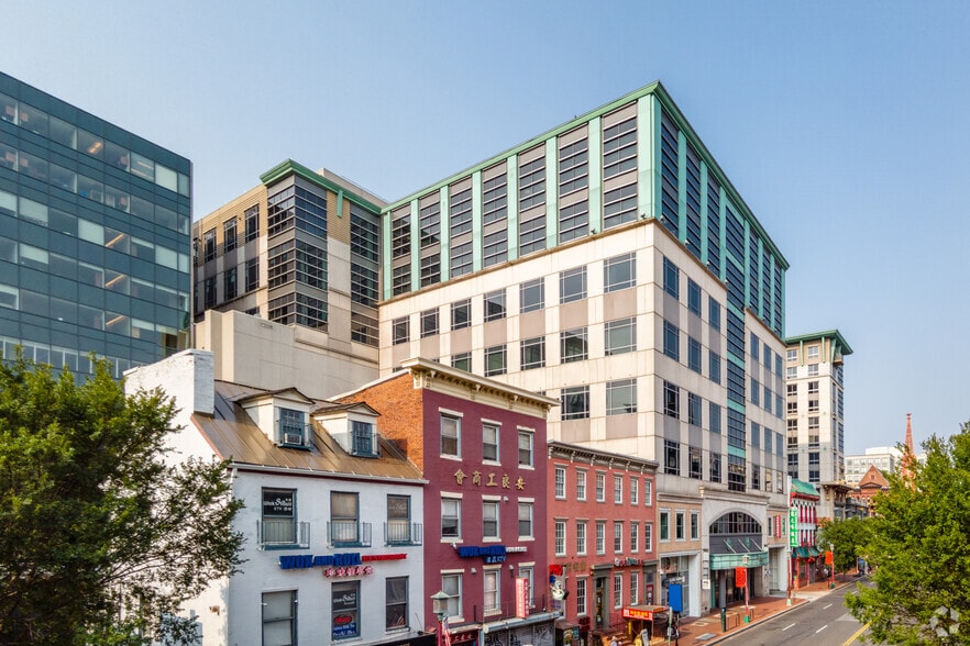 701 7th St NW, Washington, DC for lease - Building Photo - Image 2 of 11