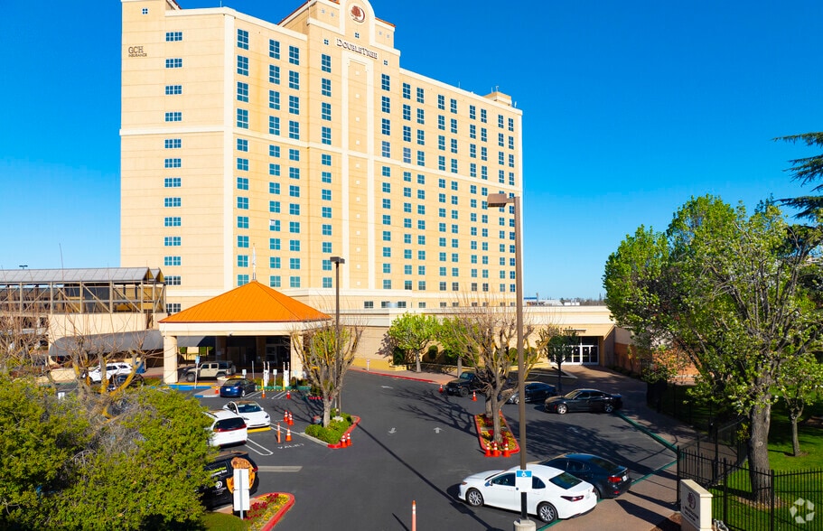 1150 9th St, Modesto, CA for lease - Primary Photo - Image 2 of 7