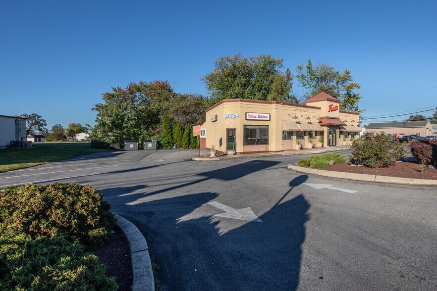 2400 Schoenersville Rd, Allentown, PA à vendre - Photo du bâtiment - Image 3 de 15