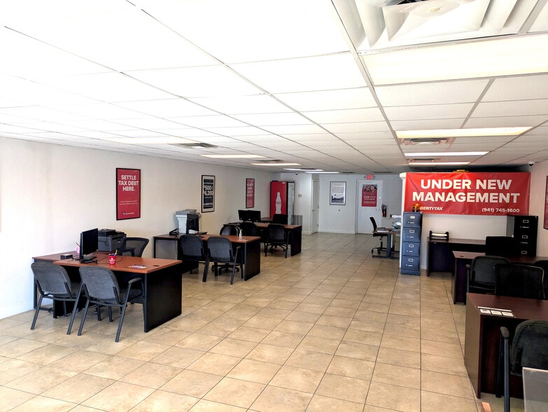 837-839 8th Ave W, Palmetto, FL à louer - Photo du bâtiment - Image 2 de 4