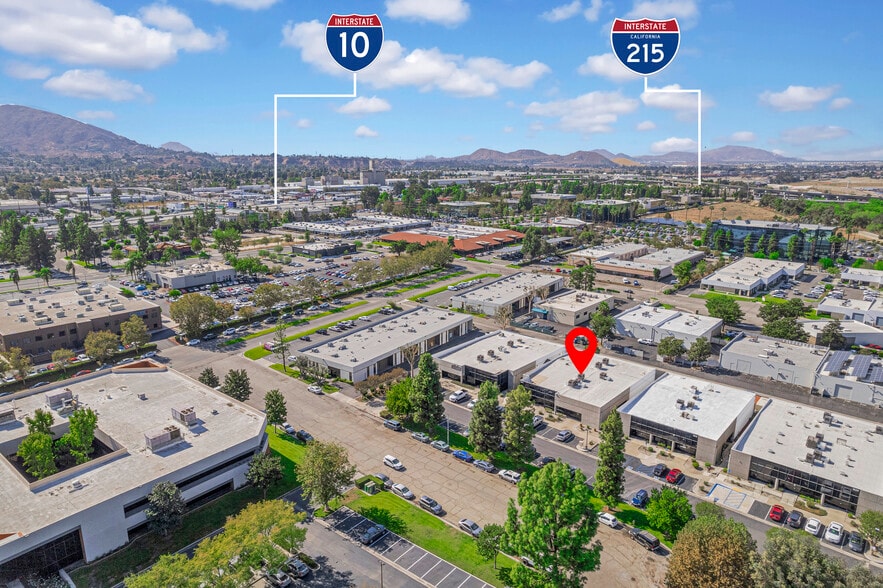 1836 Commercenter Cir, San Bernardino, CA à louer - Aérien - Image 3 de 25