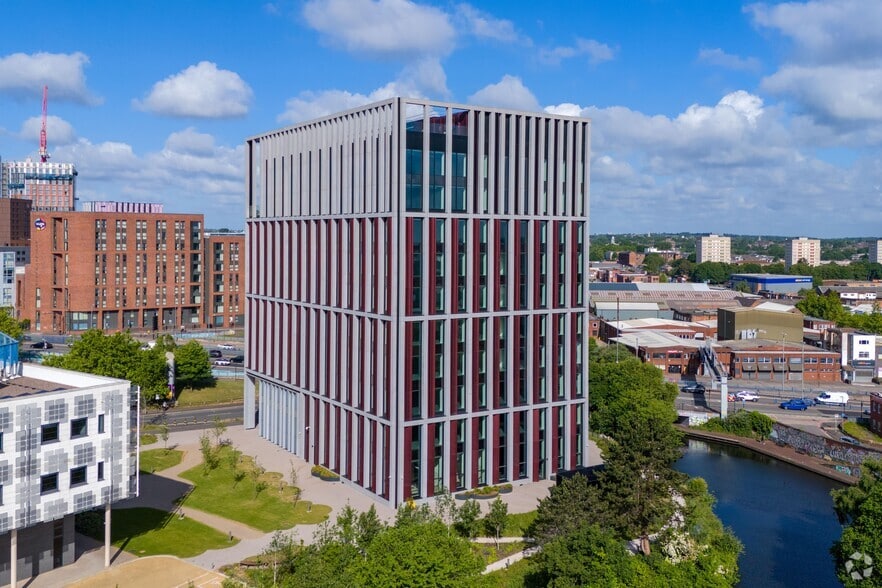 Holt St, Birmingham à louer - Photo du bâtiment - Image 2 de 16
