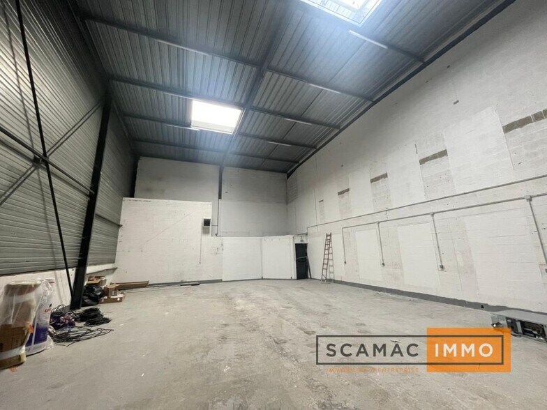 Industrial in Massy for lease - Interior Photo - Image 2 of 6