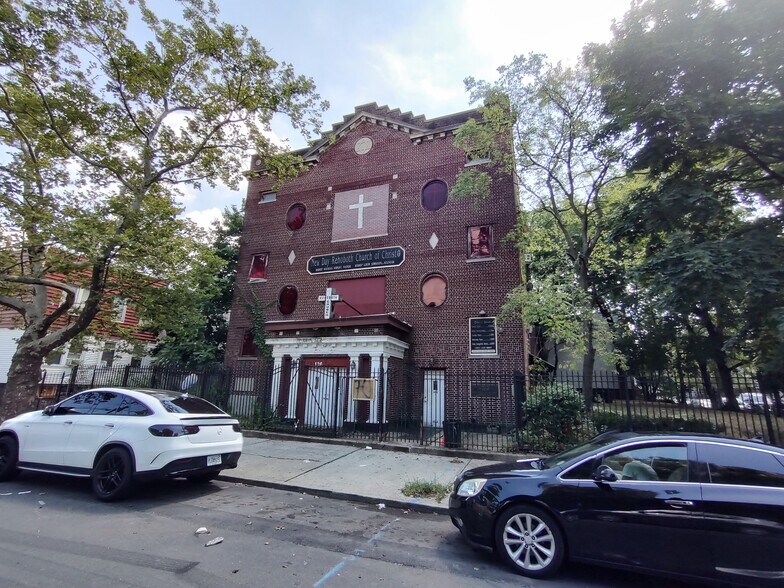 126 Rutgers Ave, Jersey City, NJ à vendre - Photo du bâtiment - Image 3 de 29