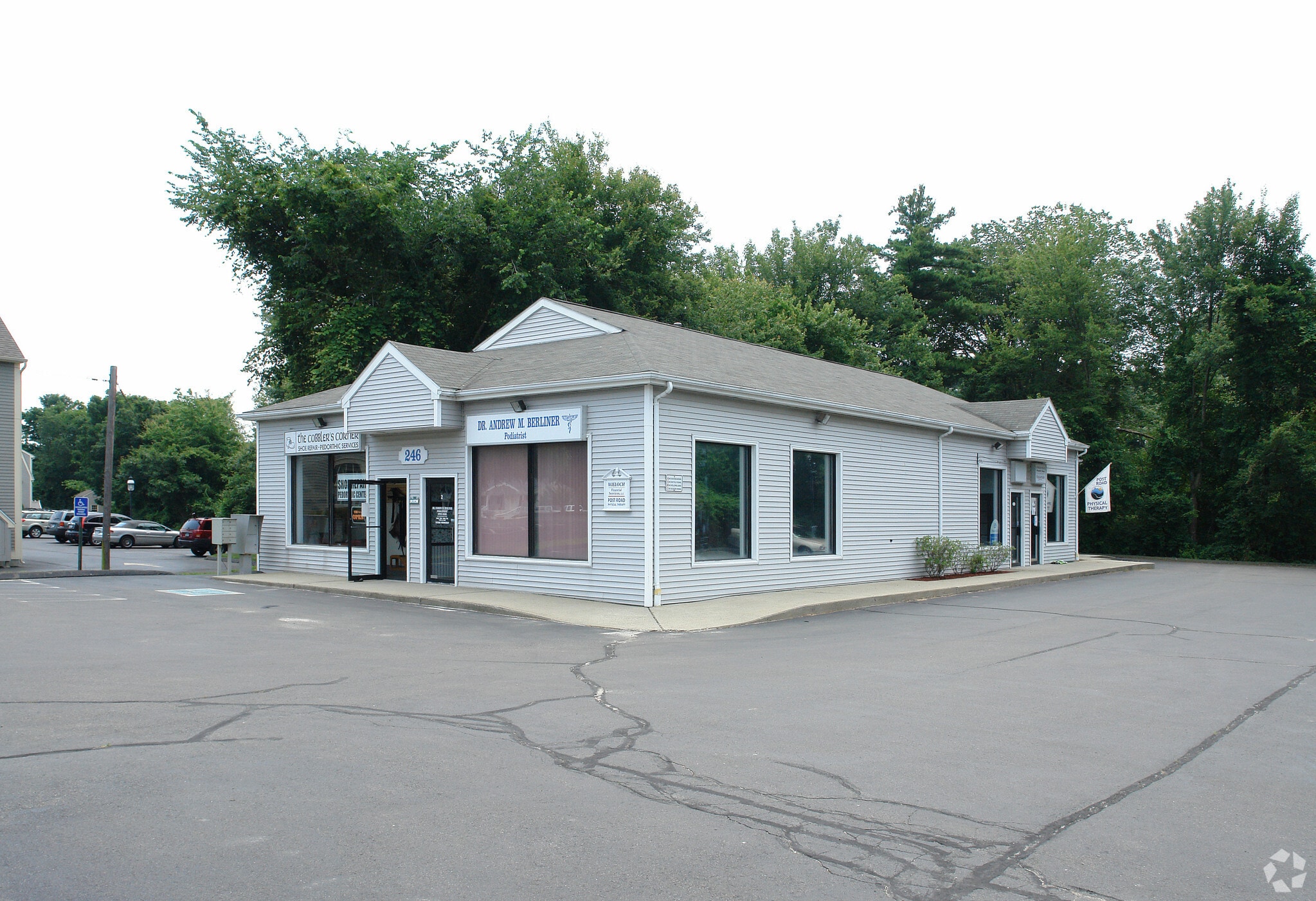 246 E Main St, Clinton, CT for sale Primary Photo- Image 1 of 3