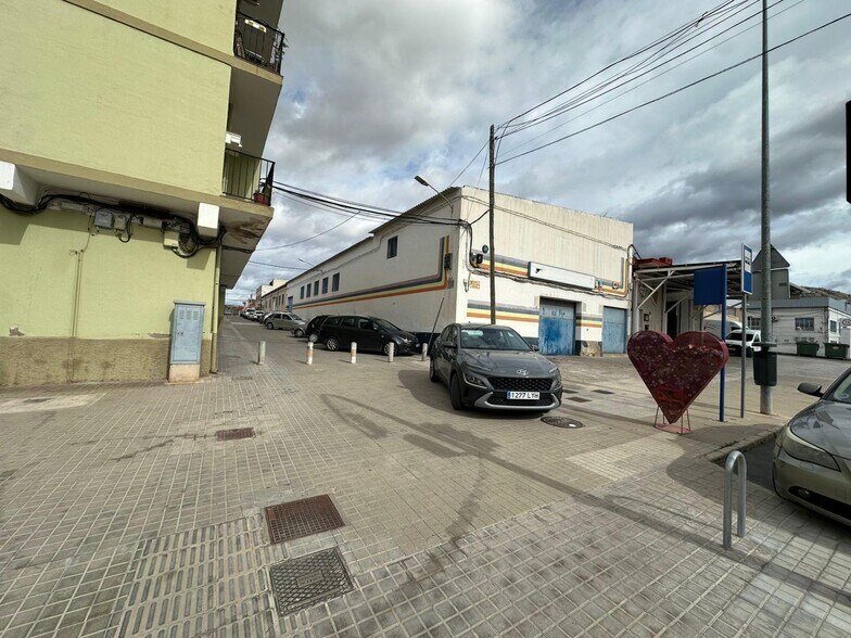 Carrer Presbítero Conrado Poveda, 12, Petrer, Alicante for sale - Building Photo - Image 2 of 21