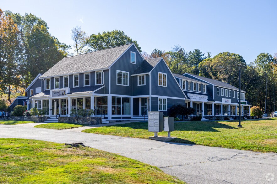 626 Main St, Bolton, MA à louer - Photo principale - Image 1 de 4