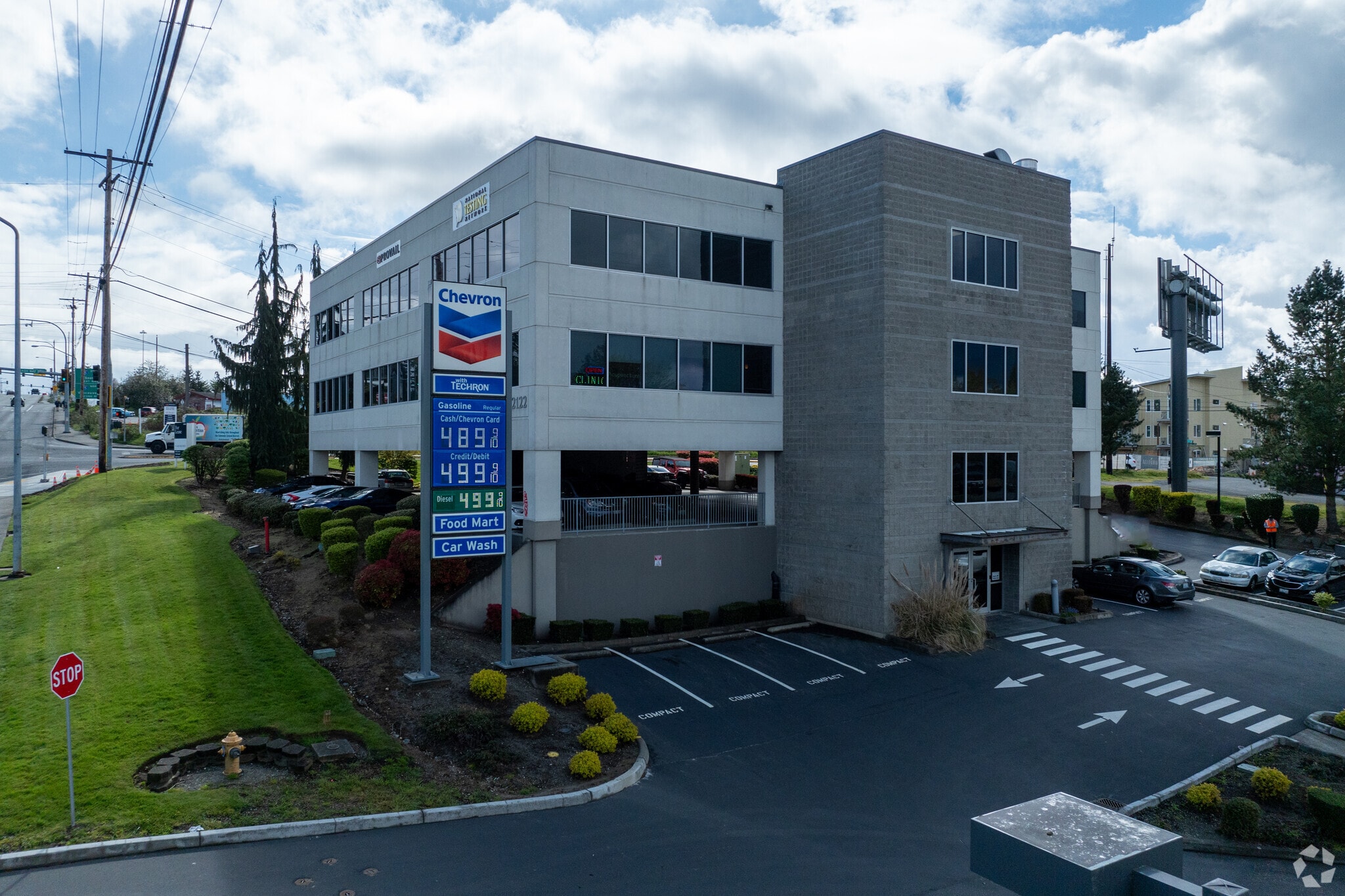 2122 164th St SW, Lynnwood, WA for lease Building Photo- Image 1 of 7