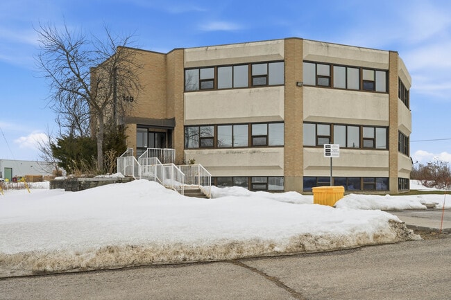 More details for 149 N Murray St, Quinte West, ON - Office for Sale