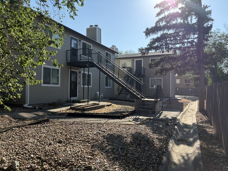 1013 Bennett Ave, Colorado Springs, CO for sale - Primary Photo - Image 1 of 21