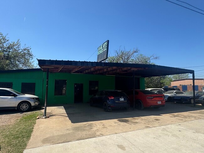 More details for 4200 Mansfield Hwy, Forest Hill, TX - Industrial for Sale