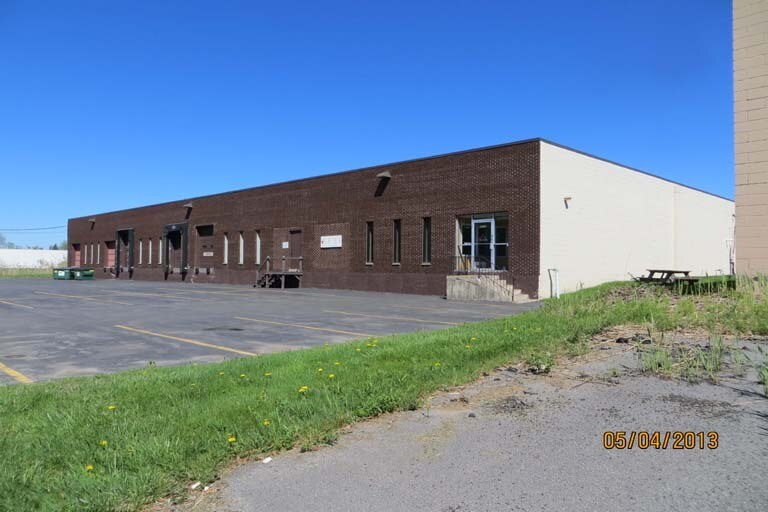 6681 Commerce Blvd, Syracuse, NY à louer Photo principale- Image 1 de 2