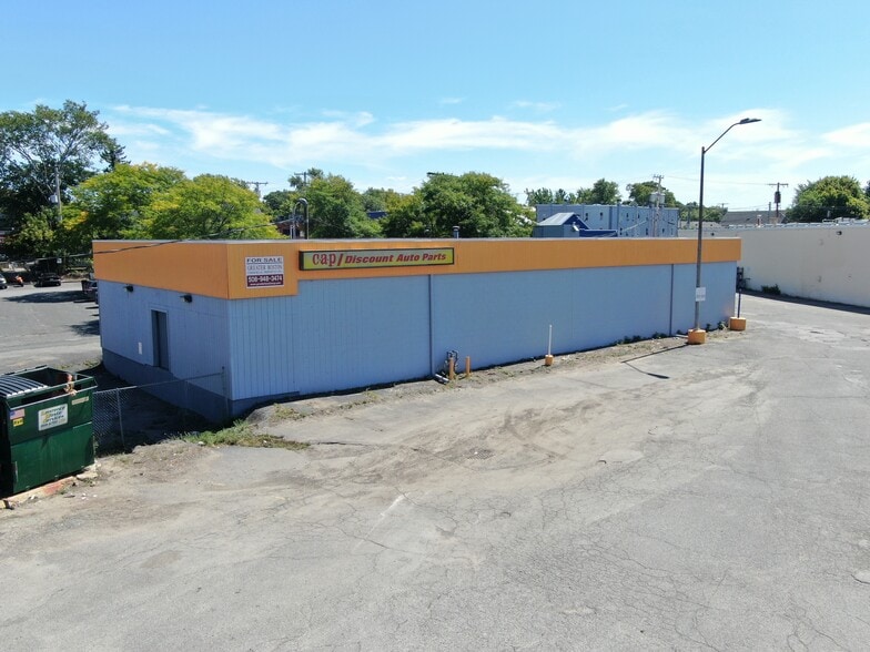 464 Waverley St, Framingham, MA for lease - Building Photo - Image 2 of 4