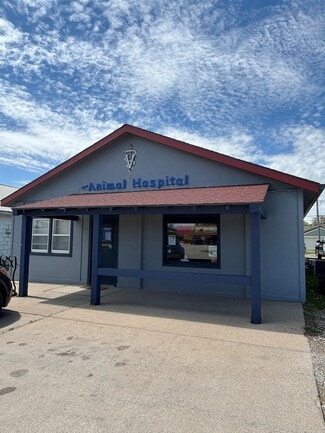 Plus de détails pour 710 Washington st, Plainville, KS - Bureau à vendre