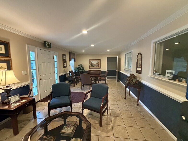 730 E Second St, Blue Ridge, GA à vendre - Photo intérieure - Image 2 de 31