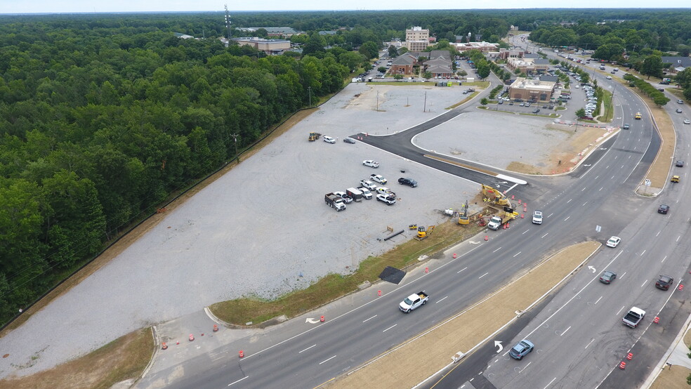 9801 Iron Bridge Rd, Chesterfield, VA for lease - Building Photo - Image 3 of 4