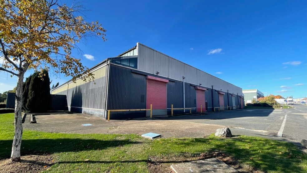 Oak Dr, Hartlebury for lease - Building Photo - Image 2 of 8