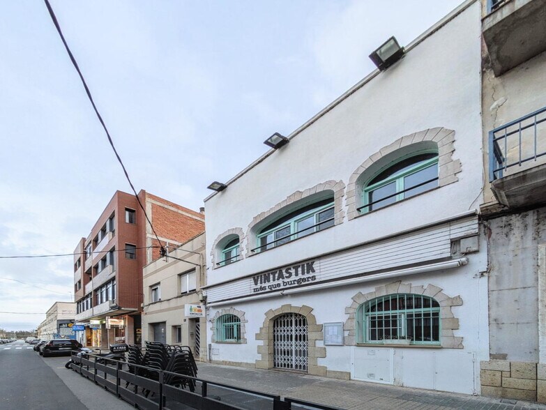 Commerce de détail dans Amposta, Tarragona à vendre - Photo du bâtiment - Image 2 de 36