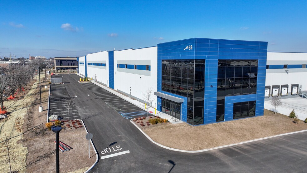 63 Hook Rd, Bayonne, NJ for lease - Building Photo - Image 3 of 8