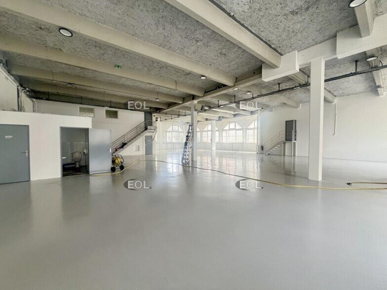Industrial in Aubervilliers for lease - Interior Photo - Image 3 of 15