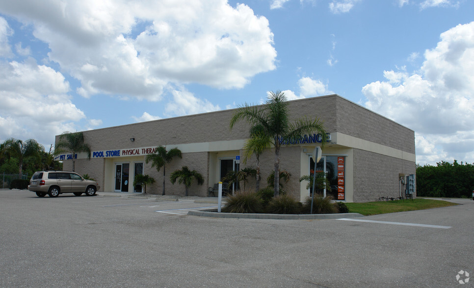 24630 Sandhill Blvd, Punta Gorda, FL for lease - Primary Photo - Image 1 of 4