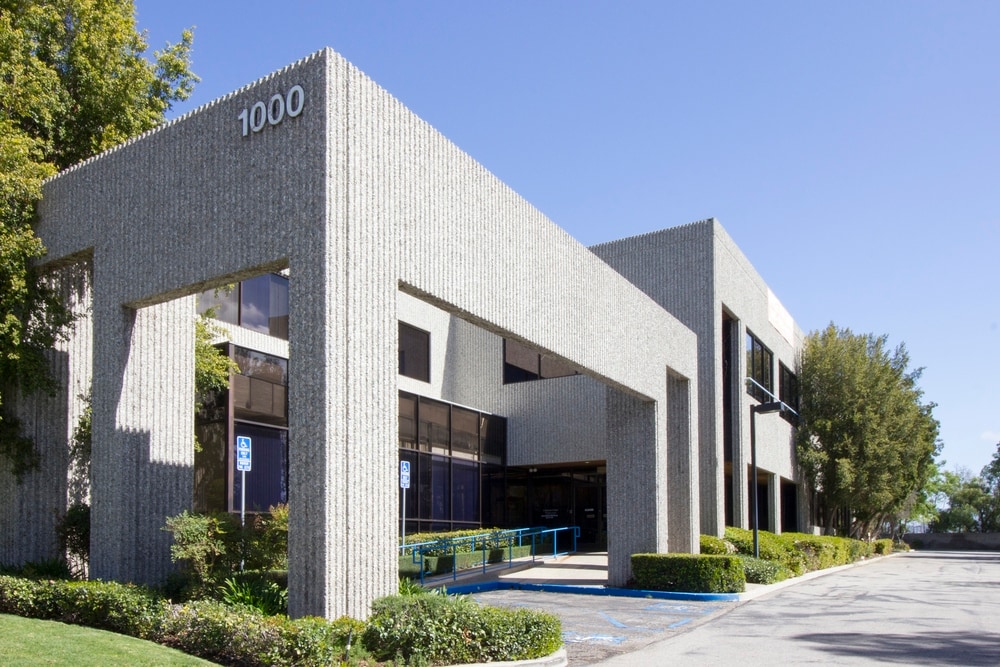1000 Business Center Cir, Newbury Park, CA à louer Photo du bâtiment- Image 1 de 7