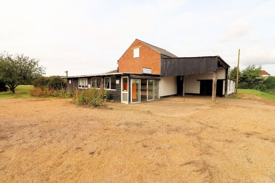 The Orchard Tea Room, 8, Redmoor Lane, Wisbech à vendre - Photo du bâtiment - Image 1 de 32