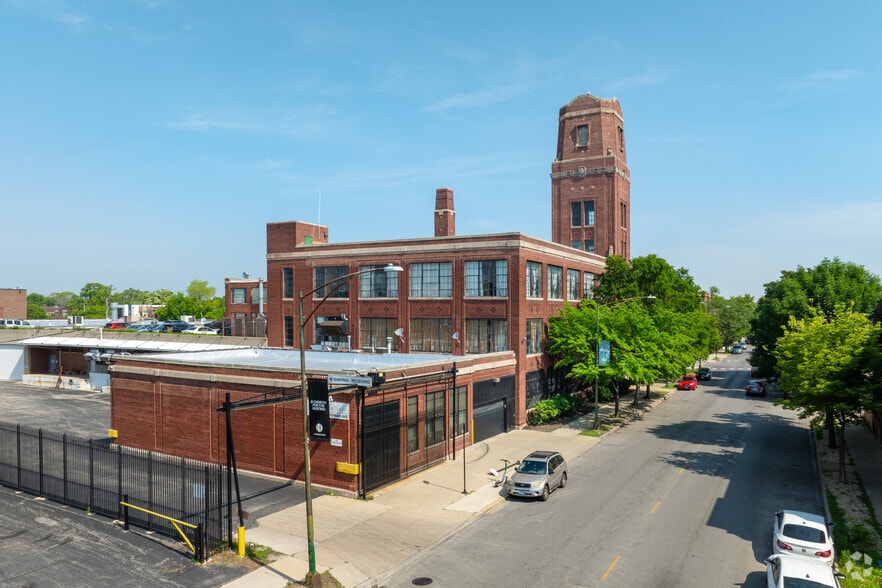 1240 N Homan Ave, Chicago, IL for lease - Building Photo - Image 1 of 6