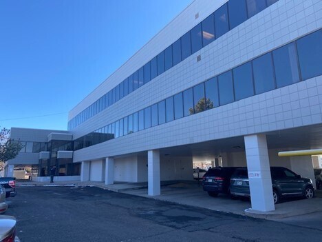 13701 E Mississippi Ave, Aurora, CO à louer - Photo du bâtiment - Image 2 de 5