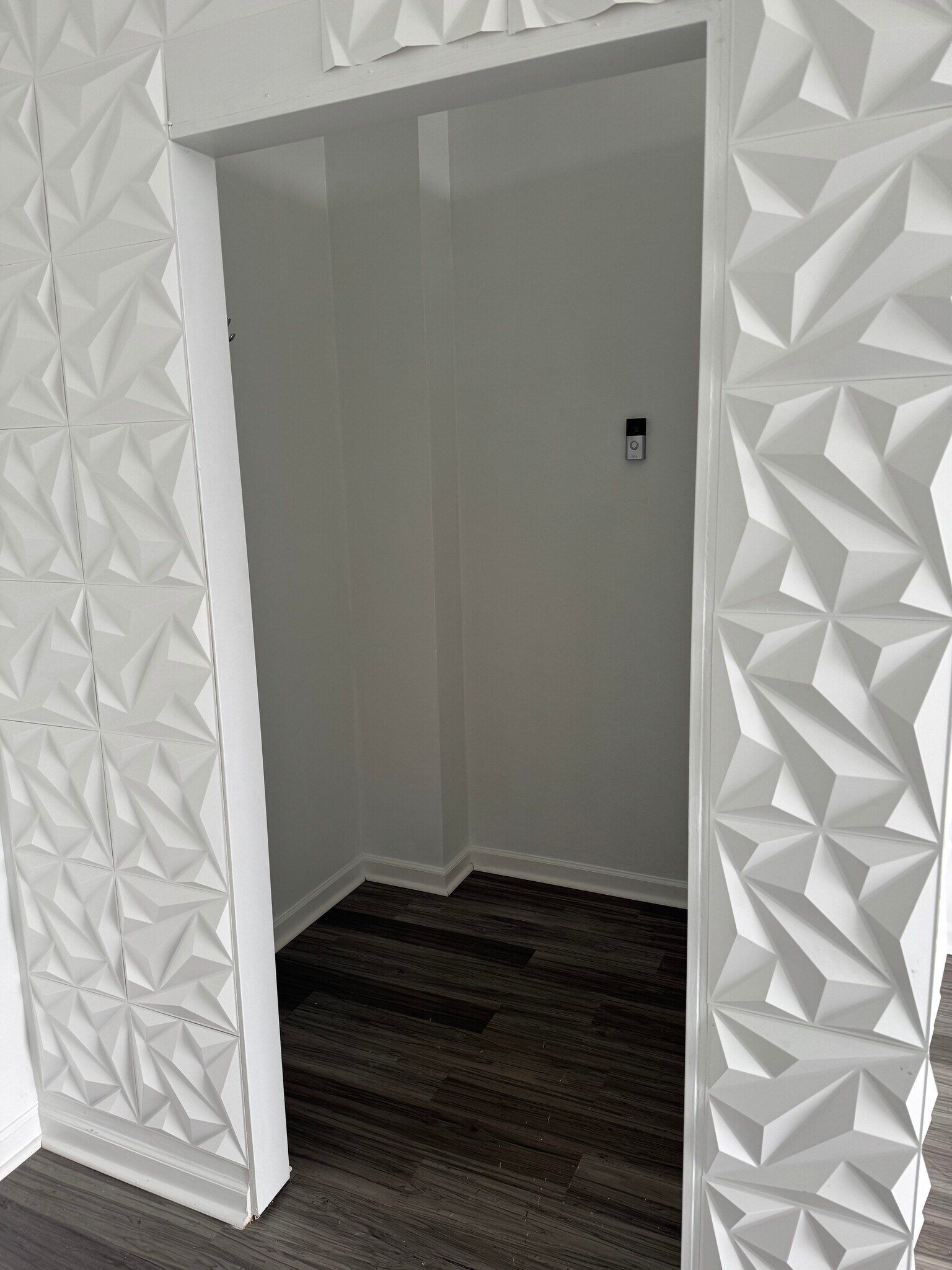 105 N 31st Ave, Omaha, NE for lease Interior Photo- Image 1 of 4