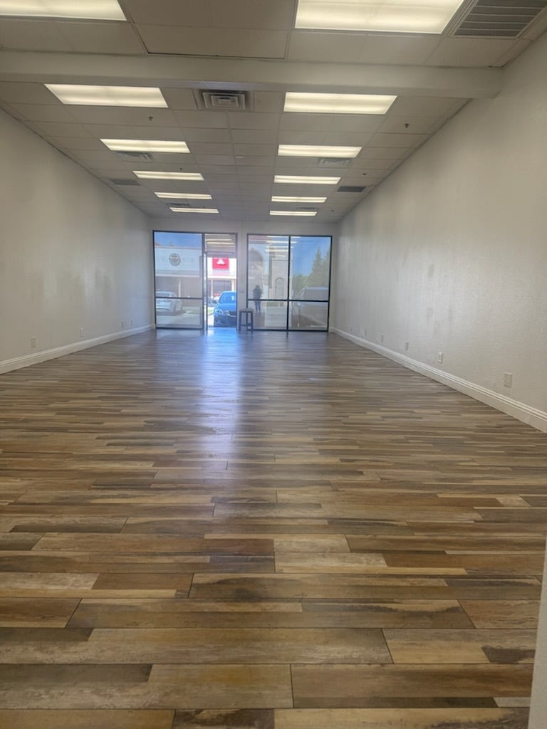 3167 Fowler Ave, Clovis, CA for lease Interior Photo- Image 1 of 3