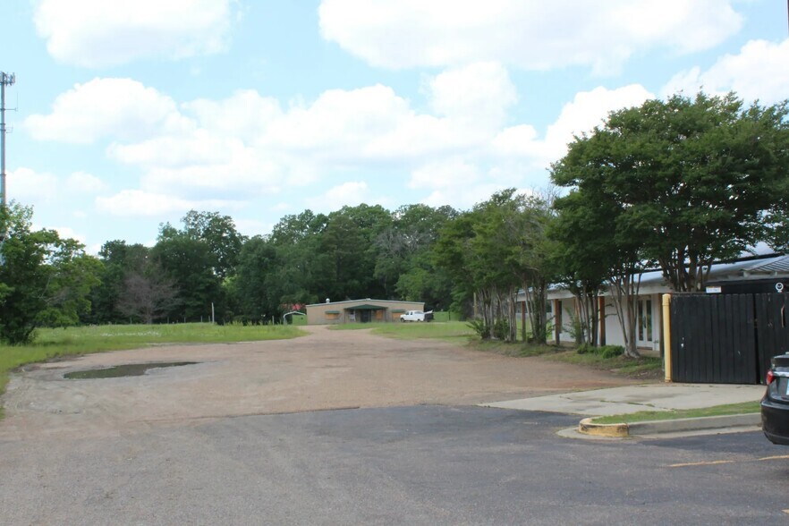 307 S Pearson Rd, Pearl, MS à vendre - Photo du bâtiment - Image 3 de 10