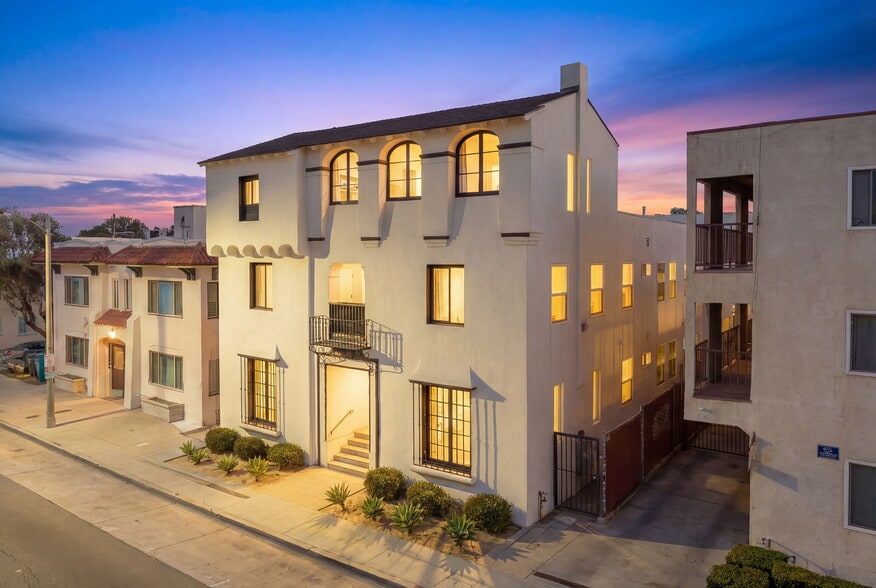 1827 E 4th St, Long Beach, CA for sale - Building Photo - Image 3 of 111
