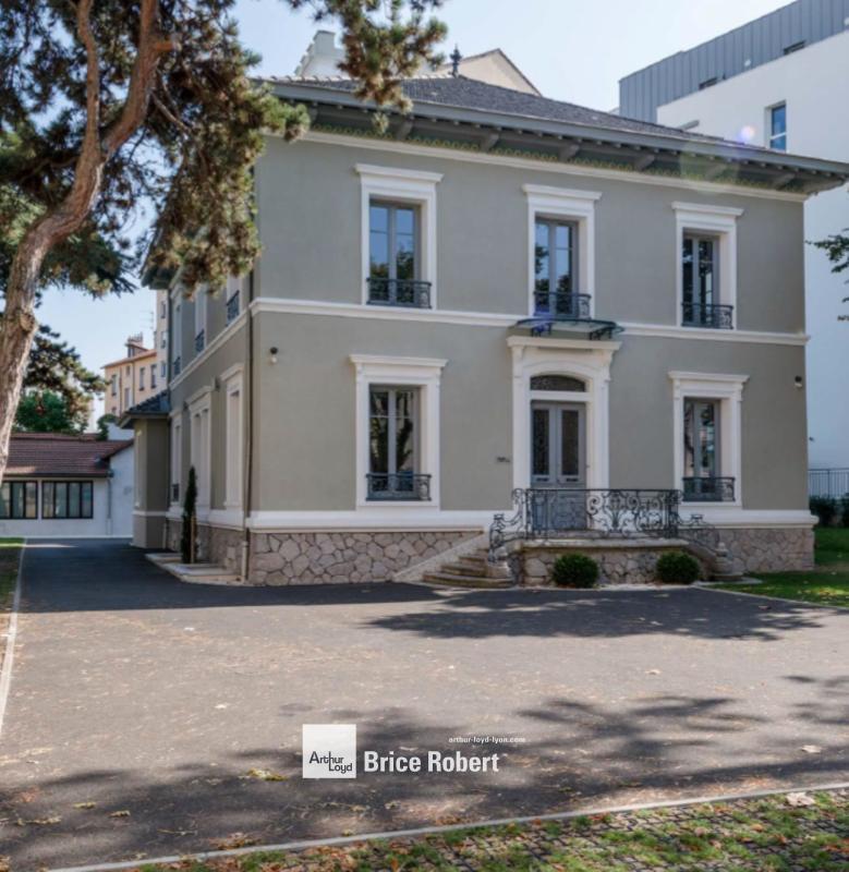 223 Route De Vienne, Lyon for sale Building Photo- Image 1 of 11