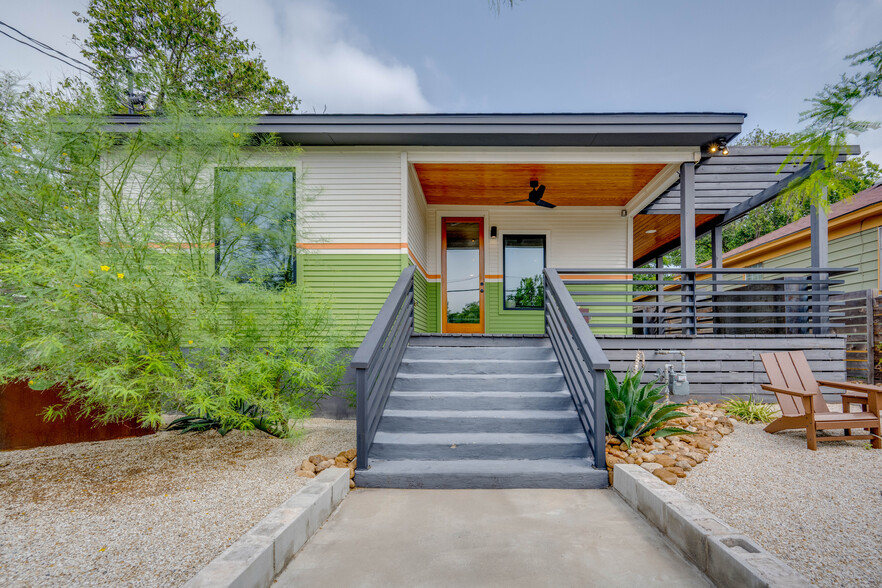 2230 Webberville Rd, Austin, TX for sale - Building Photo - Image 1 of 1