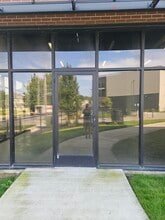 1005 Clancy Ave NE, Grand Rapids, MI à louer Photo du bâtiment- Image 1 de 8